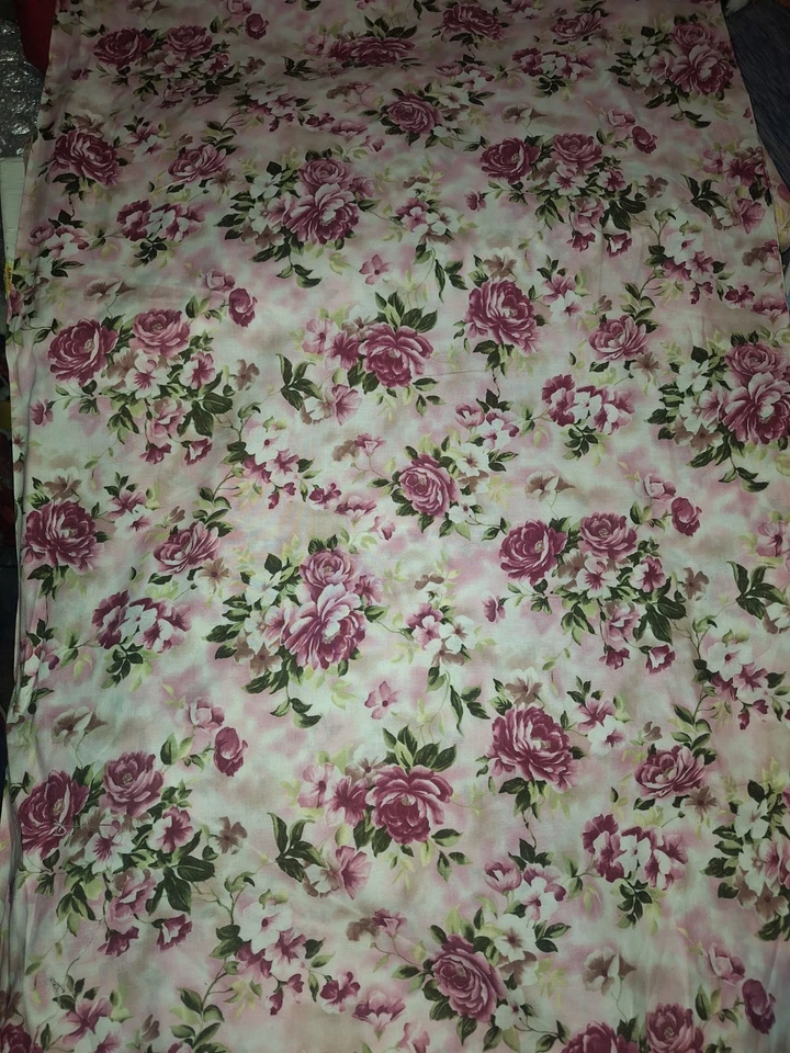 Quilting Fabric Passion by Pat Smith For Kings Road 44" X 32" Cotton Floral Rose - Image 3 of 4