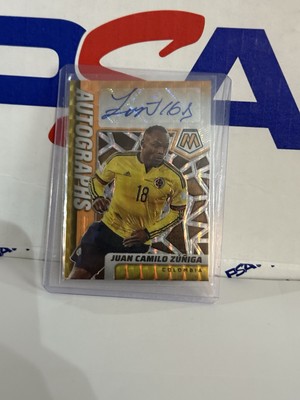 Juan Camilo Zuniga 2021-22 Panini Mosaic FIFA Road To Cup ORANGE PRIZM AUTO /50