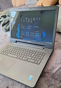 ​Titel:Dell Inspiron 17 (5748) | 17,3"  NEUE Tastatur | Windows 11 250GB SSD |