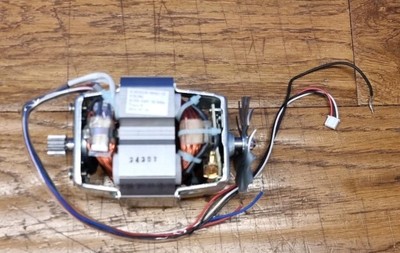 Ninja Creami Deluxe NC501UK / Nur Ersatzmotor 