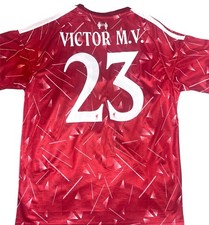 VICTOR MUNOZ SIGNED LIVERPOOL FC 26/27 HOME SHIRT EXACT PHOTO PROOF