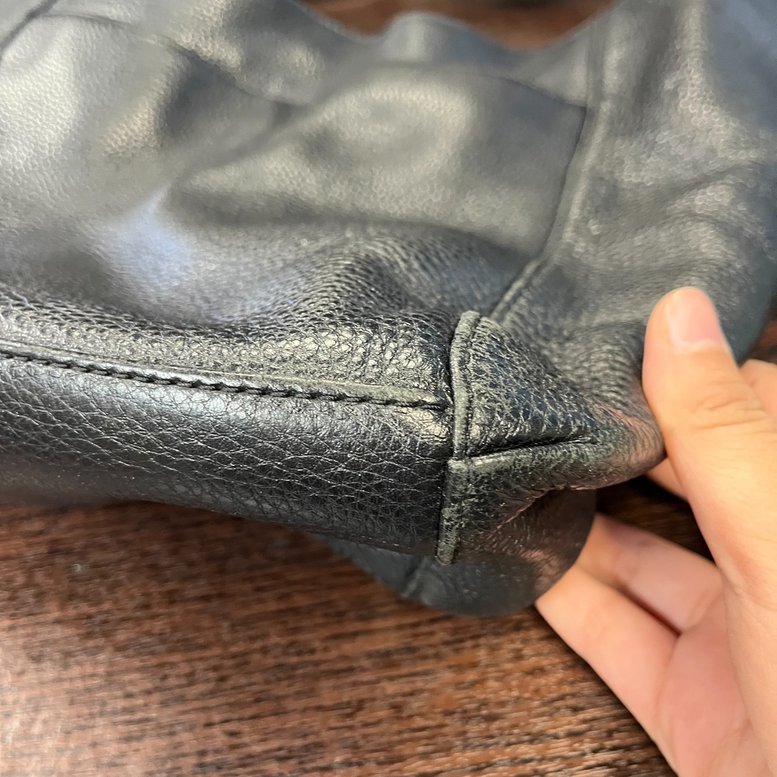 Michael Kors Womens Fulton Hobo Bag Large Black Pebbled Leather Snakeskin Pocket thumbnail 8