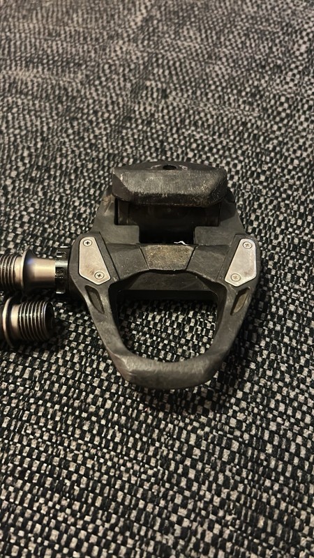 Shimano 105 PD-5800 SPD-SL Clipless Road Bike Pedals Black/Silver 9/16in