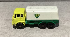 Vintage Matchbox Lesney No 25 BP Petrol Tanker Yellow Cab Green Chassis