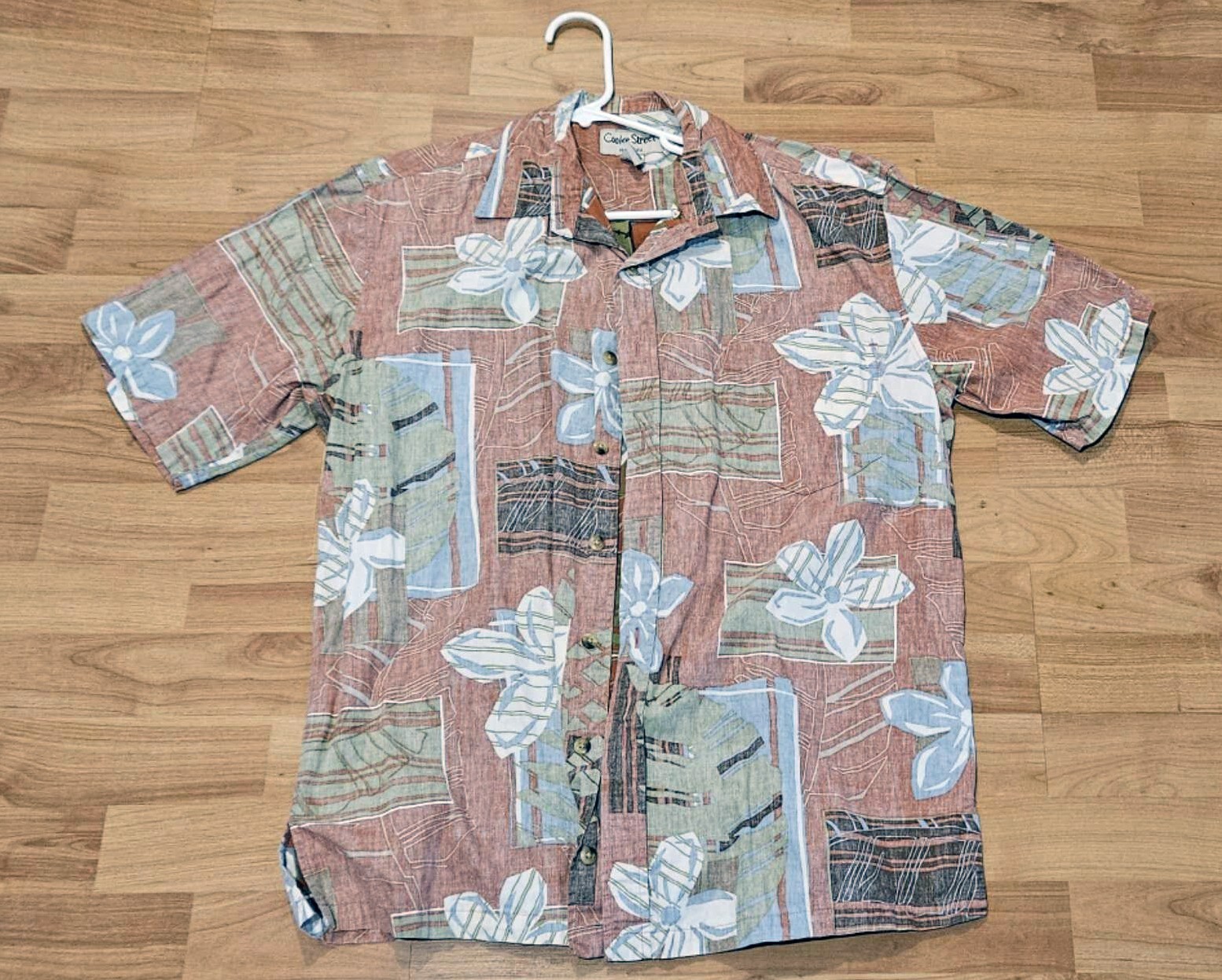 Cooke Street Men's Honolulu Hawaiian ButtonDown Shirts Floral Beach