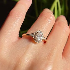 OVAL DIAMOND ENGAGEMENT RING 14K YELLOW GOLD