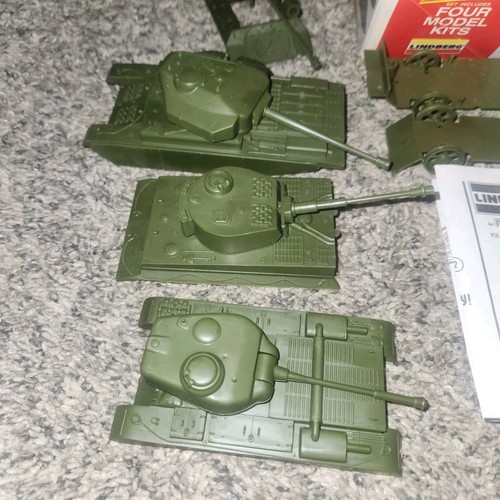 Kit quattro modelli vintage Lindberg Battlefront carri armati Stalin Tiger Patton Centurian - Foto 2 di 9