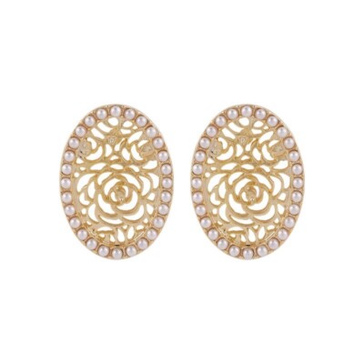 Oval Cut Out Floral Stud Earrings With White Pearls