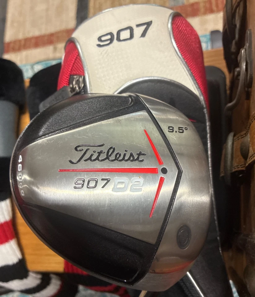 Titleist Driver ~ 907 D2 ~ 9.5° ~ X Stiff Flex ~ Aldila Vs Proto 80X w/ HC - Image 2 of 4