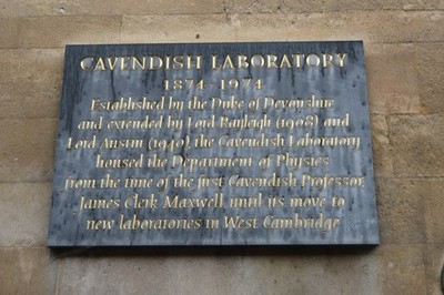 Photo 6x4 Plaque, former Cavendish Laboratory, Free School Lane Cambridge c2017