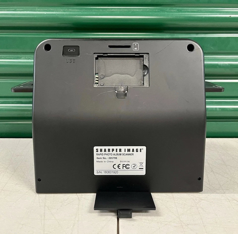 Sharper Image Rapid Photo Album Scanner 205799 - Image 4 of 4