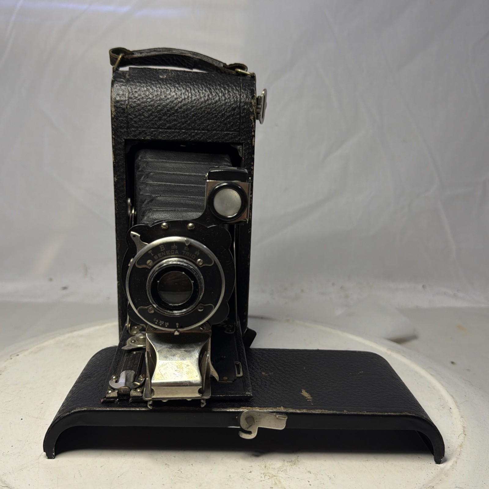 Пленочные фотокамеры Antique Seneca Trio Folding