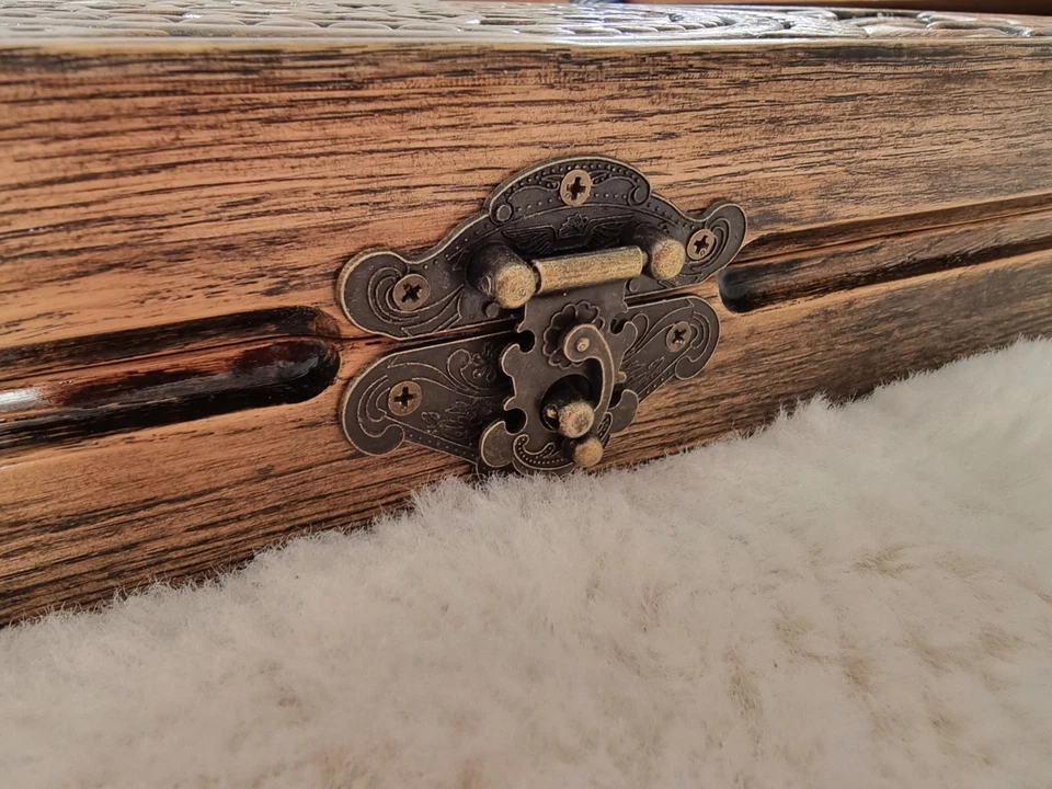 Edles Backgammon Spiel aus massiver Eiche - mit Liebe zum Detail gefertigt нарды - Bild 2 von 4