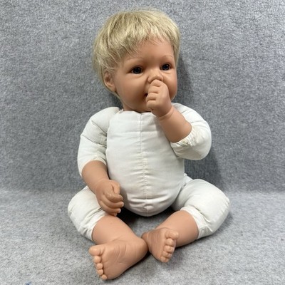 Lee Middleton Reva Baby Boy Doll Weighted Blonde Hair Blue Eyes Thumb Sucker 20 