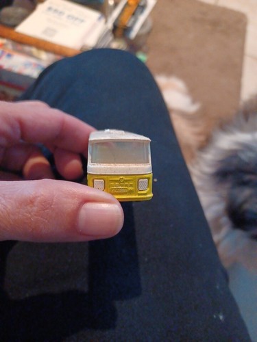 1970 Matchbox Lesney Superfast No. 12 Setra Coach Bus Yellow & White - Picture 7 of 8
