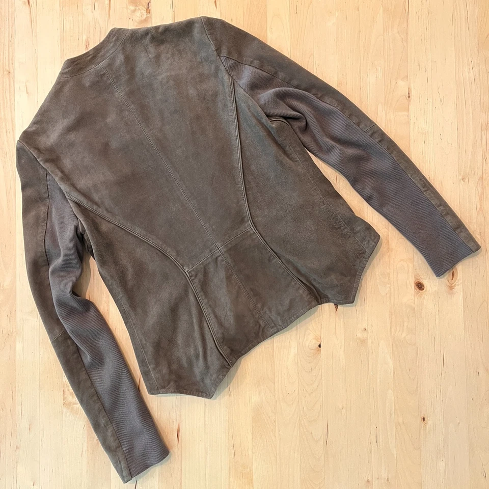 Blazer Chaqueta Corta Muubaa $398 Gamuza Cuero EU 34 US 0/2 XS Gris Masón/Marrón Foto 2 de 4