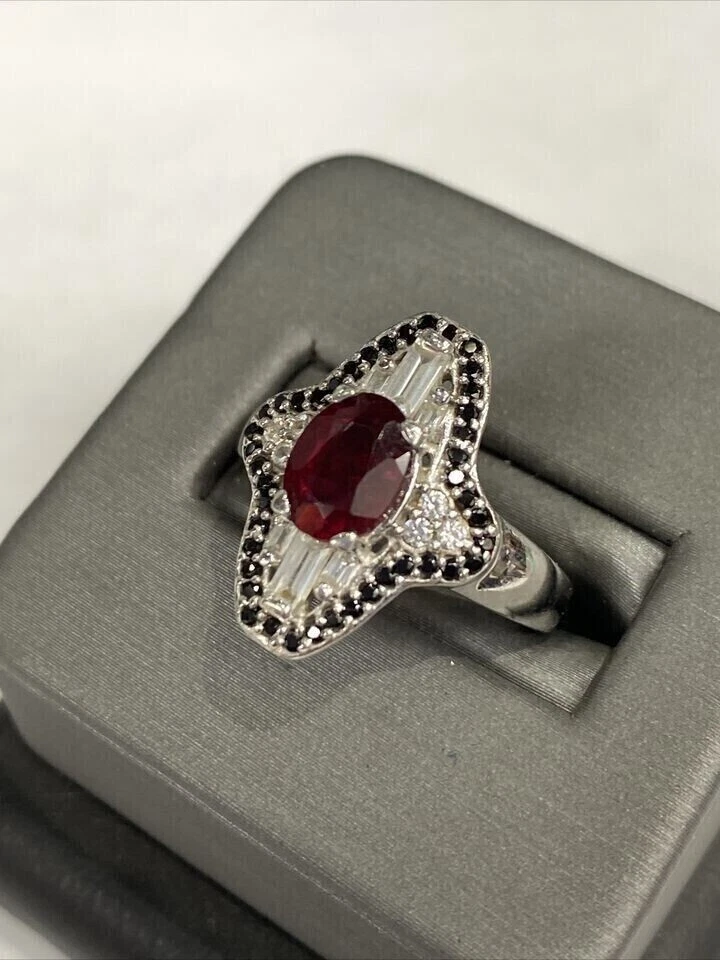 Anillo Aniversario Art Deco Vintage Chapado en Oro Blanco 14K 2.3 Ct Rubí Simulado Foto 3 de 4