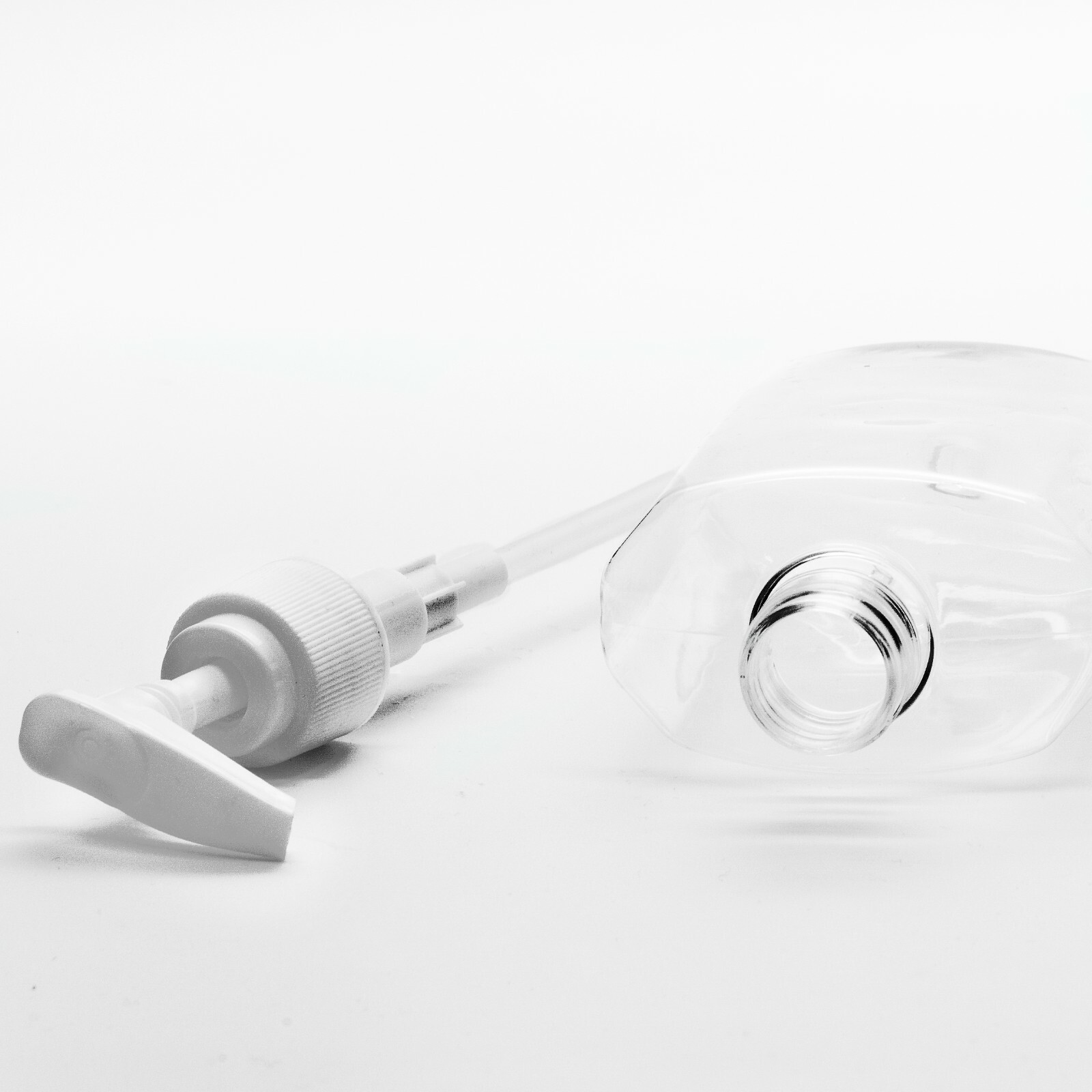 20/28/54 Empty 8oz Travel Bottles with Leak-Proof Pump&ndash; Refillable 240ml Plastic