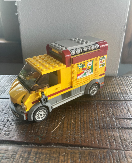 LEGO City 60150 Pizza Van - Incomplete