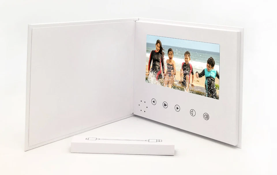 Video Book, 7” IPS Hard Back. 4GB memory. 'Congratulations' Silver Foil On Cover - Image 4 of 4