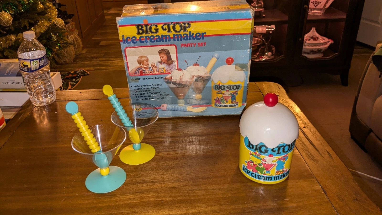 big top ice cream maker party set 1988 For Parts Only.