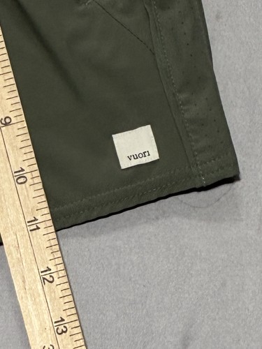 Vuori Shorts Womens Extra Small Green Dash 2.0 Performance Drawstring Running - Picture 6 of 12