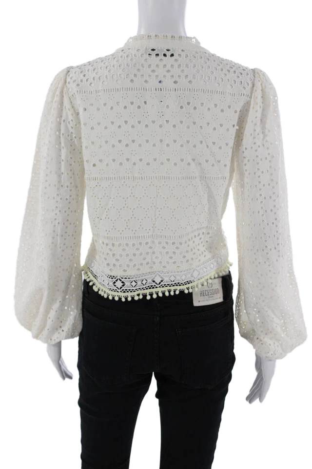 Blusa corta blanca con botones manga larga cuello alto talla S de Zara para mujer Foto 3 de 4