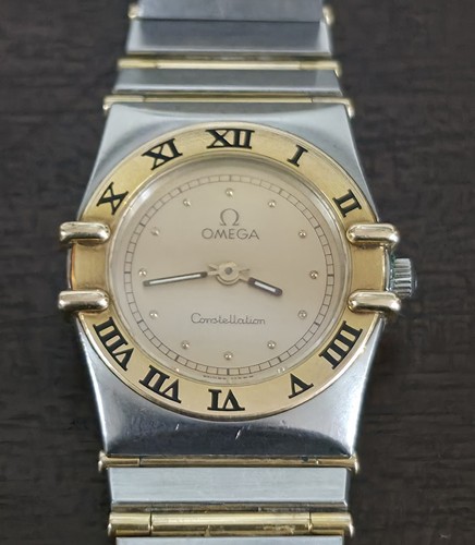 Ladies' Omega Constellation Full 18k Gold Bars Champagne Dial Quartz Watch 1453