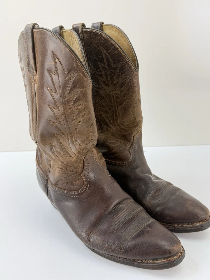 Vintage ARIAT Western Cowboy Boots - Size 8 Made in USA - image 3 of 4
