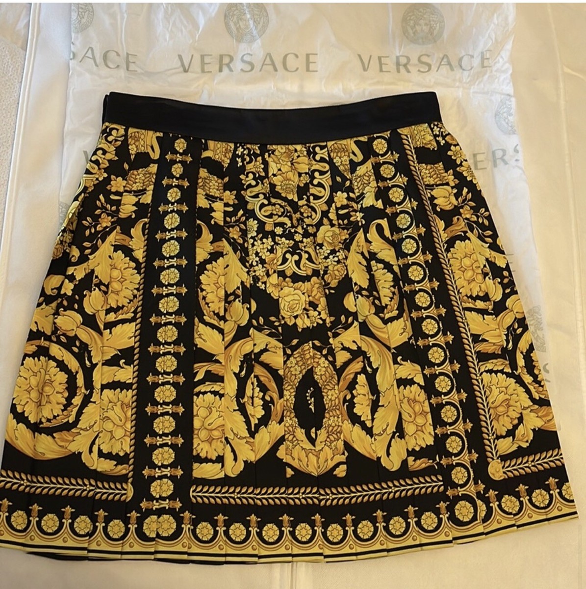 ミニスカート Versace Mini Skirt Original New collection Versace black LA GRECA MINI SKIRT