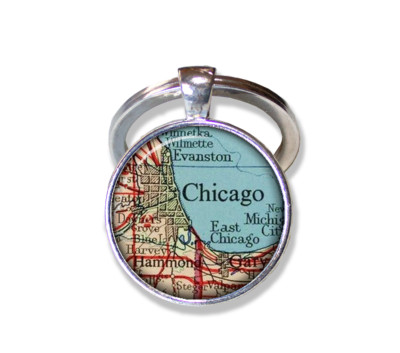 Chicago Illinois Vintage Road Map Travel - Handmade Glass Pendant Key Ring