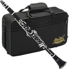 Jean Paul Wind Instruments Clarinet in Carrying Case OB JOINT IS BROKEN CL-700CM