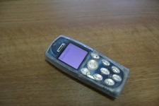 CELLULARE NOKIA 3200  FUNZIONANTE  CON CARICABATTERIA