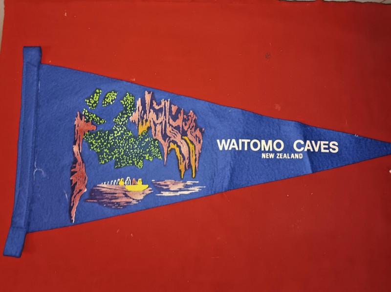 Vintage Pennant, Waitomo Caves, New Zealand, 17 Inch
