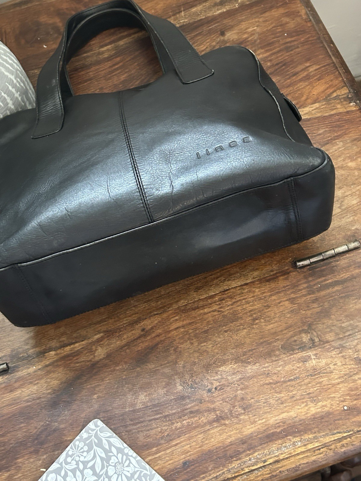 Linea Black Leather handbag R27410 image 5