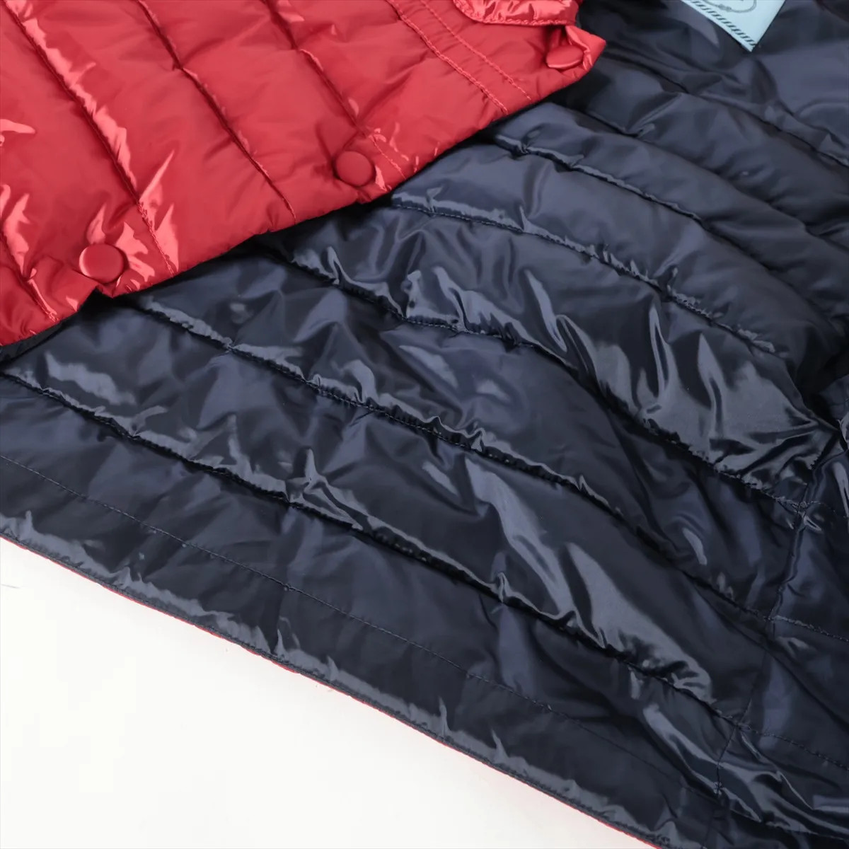 Prada Triangle logo 15 years Nylon Down jacket 42 Ladies' Red  29B833 Body sleev thumbnail 6