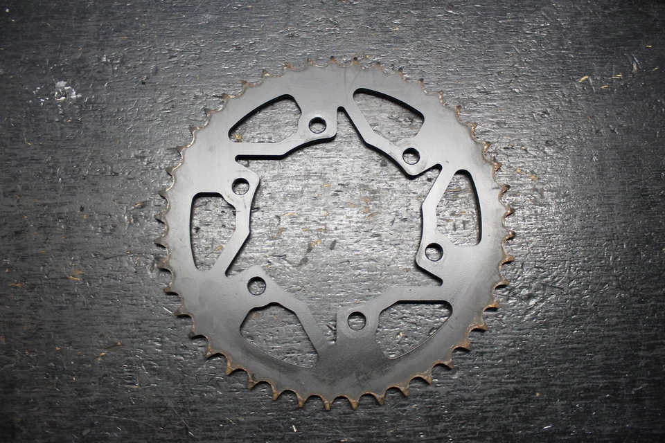 Piñón trasero 11-16 SUZUKI GSXR 600 750 VORTEX 2011 12 2012 13 14 15 2016 Foto 3 de 4