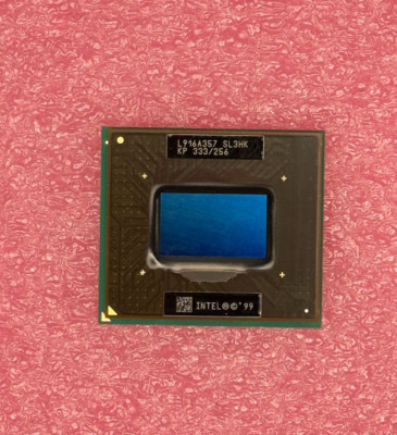 Vintage Intel Mobile Pentium II Dixon 333 KP80524KX333256 SL3HK uPGA