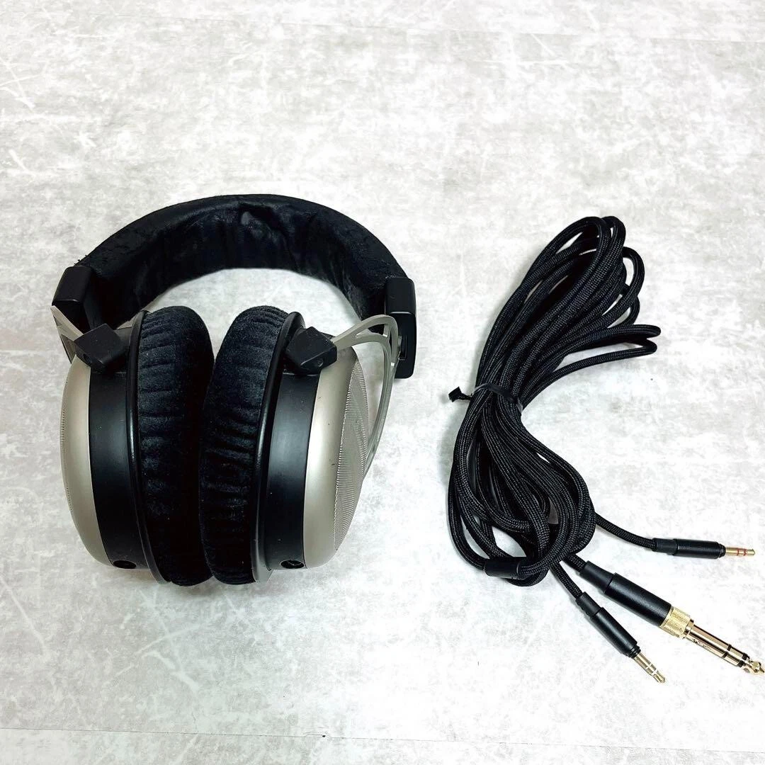 Beyerdynamic T1 2nd generation headphone wired Silver Used