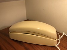 Vintage AT T Slimline Phone Model 210