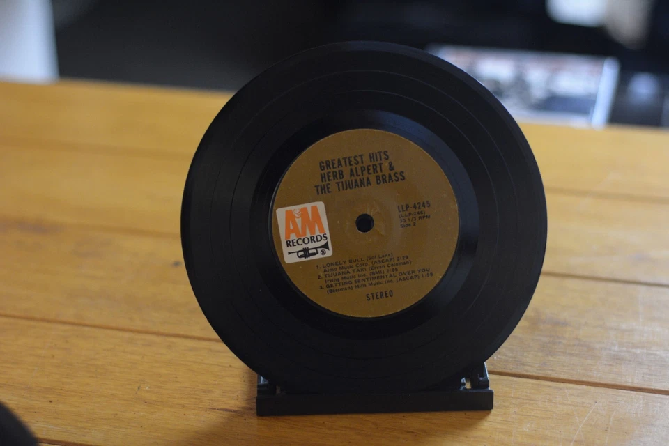 HERB ALPERT "GREATEST HITS" 7" RECORD 33RPM A&M EP [mr3-d41-11] - Image 2 of 4