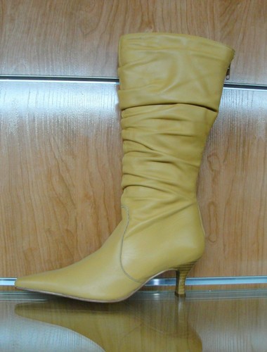 Botas altas de piel senape arrugadas muy baratas producto Español para  mujer | eBay