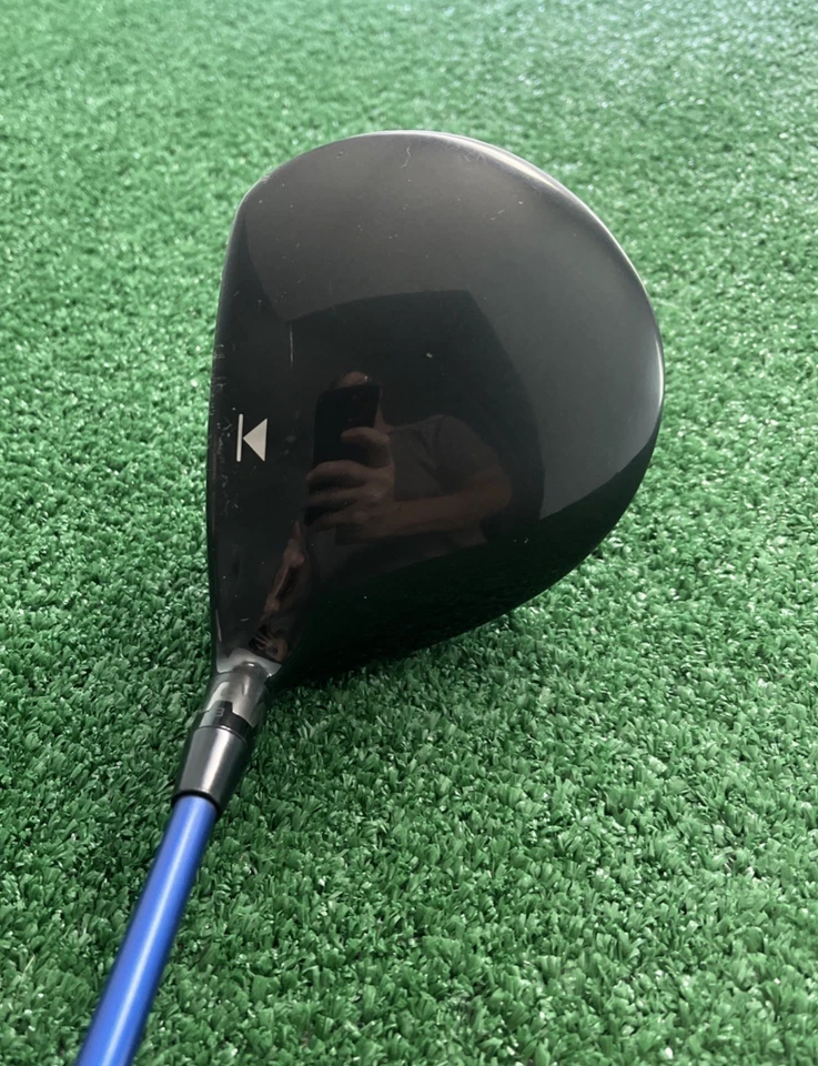 Titleist 913D3 Driver 10.5°, Stiff-flex Diamana Blue S+ 62g Men's RH + HeadCover - Image 4 of 4