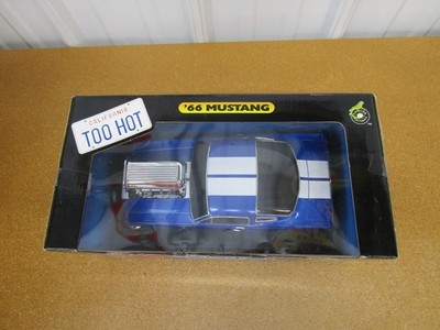 1966 Ford Mustang GT 350 MUSCLE MACHINES 1/18 Blue box Too Hot car