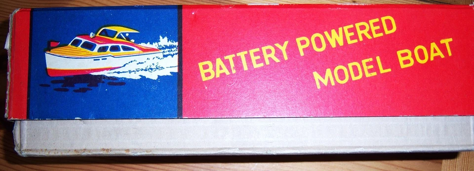 ROBBE Modellbau Motorboot " Wooden Model Boat " "RIVA" 60er Jahre in OVP TOP - Bild 3 von 4