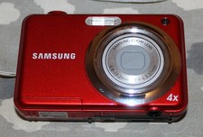 SAMSUNG ES9 DIGITAL CAMERA - 12.2 MEGA PIXELS - RED - SUPERB, WORKING CONDITION!