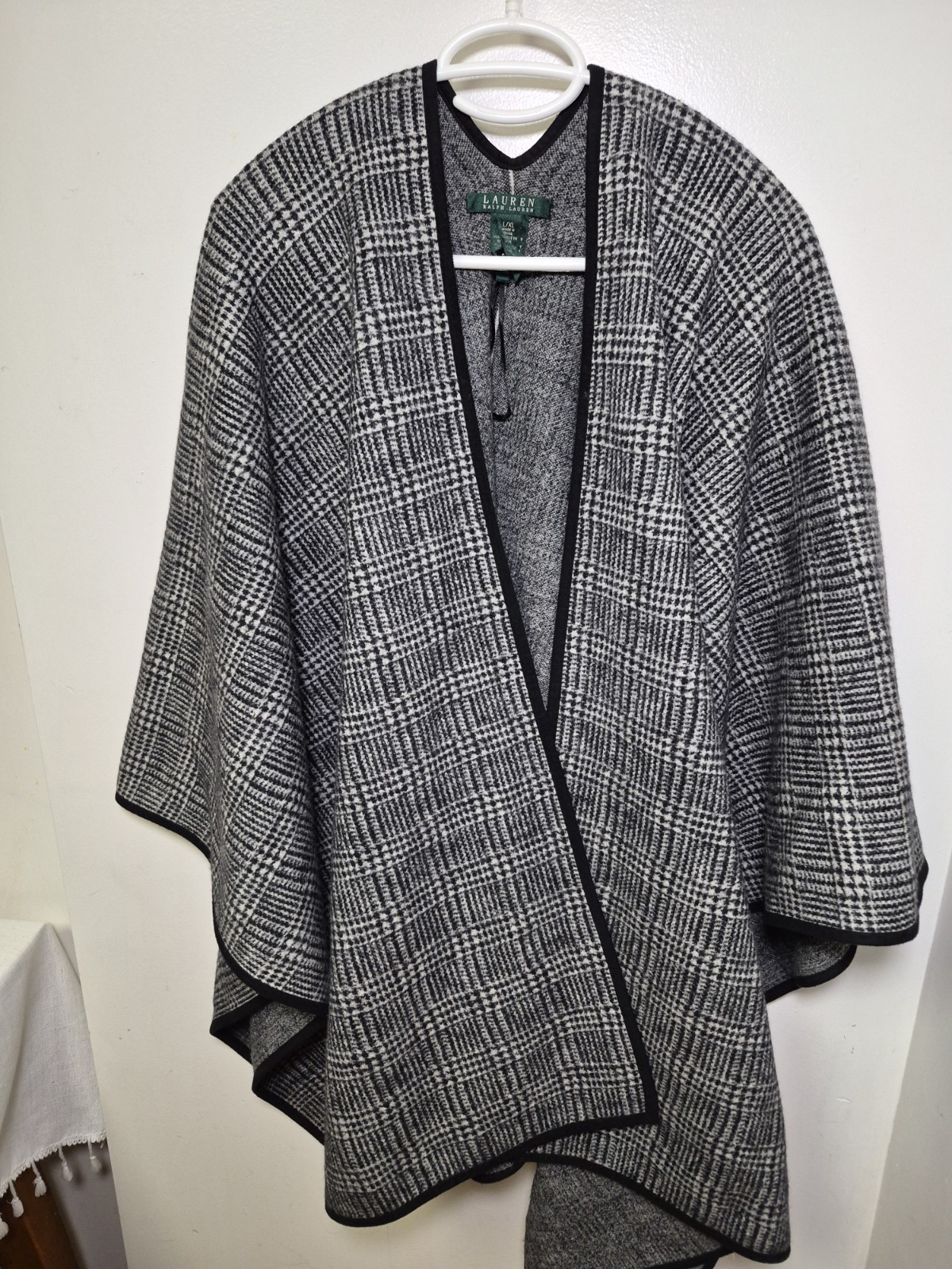 POLO RALPH LAUREN Women's Thick Stretch 100% Wool Poncho Plaid Black Gray