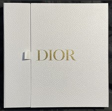   DIOR   Classic Flat White Gift Box   Magnetic Closure   PLEATED TISSUE   NEW 