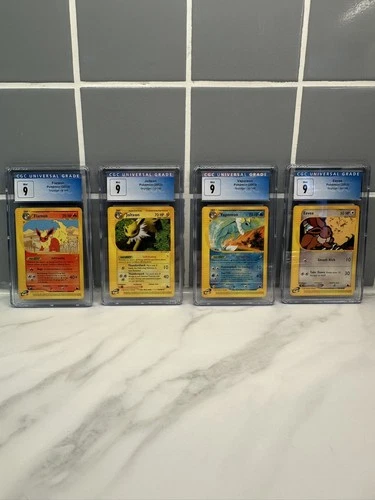 Pokémon - Flareon 8 - Jolteon 13 - Vaporeon 33 - Eevee 54 - Skyridge - CGC 9