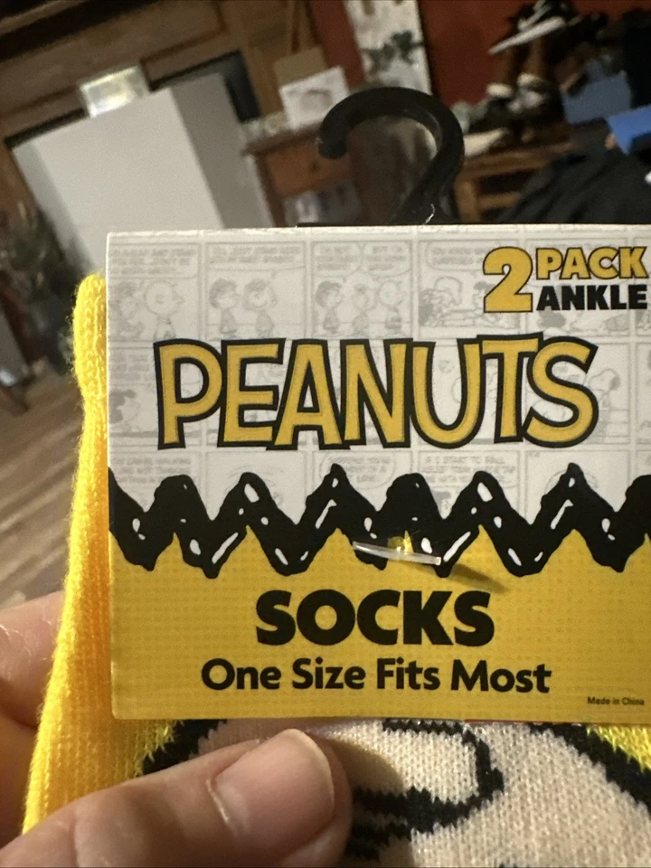 Paquete de 2 calcetines al tobillo Snoopy & Charlie marrón talla única para regalo mordaza más divertido Foto 3 de 4